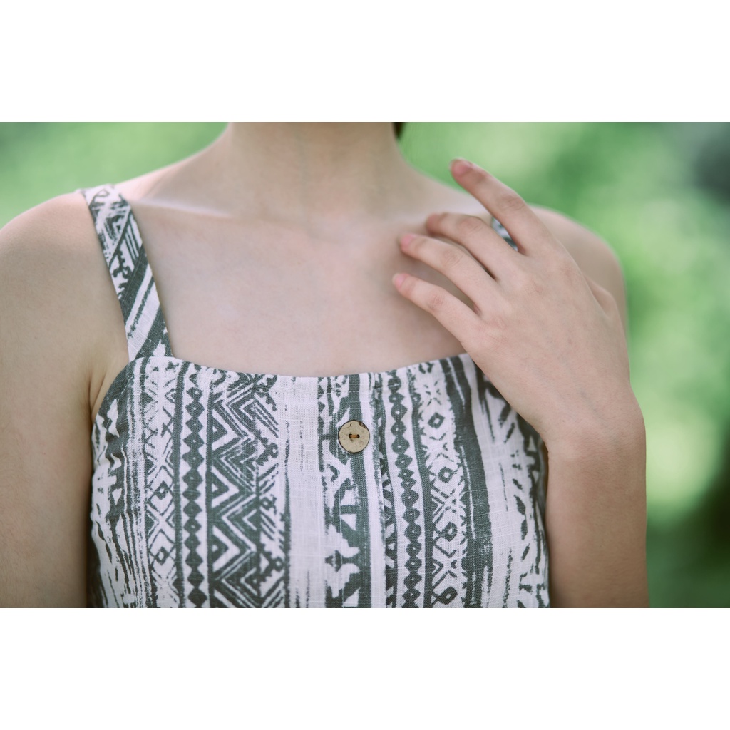 Áo Hai Dây Thổ Cẩm