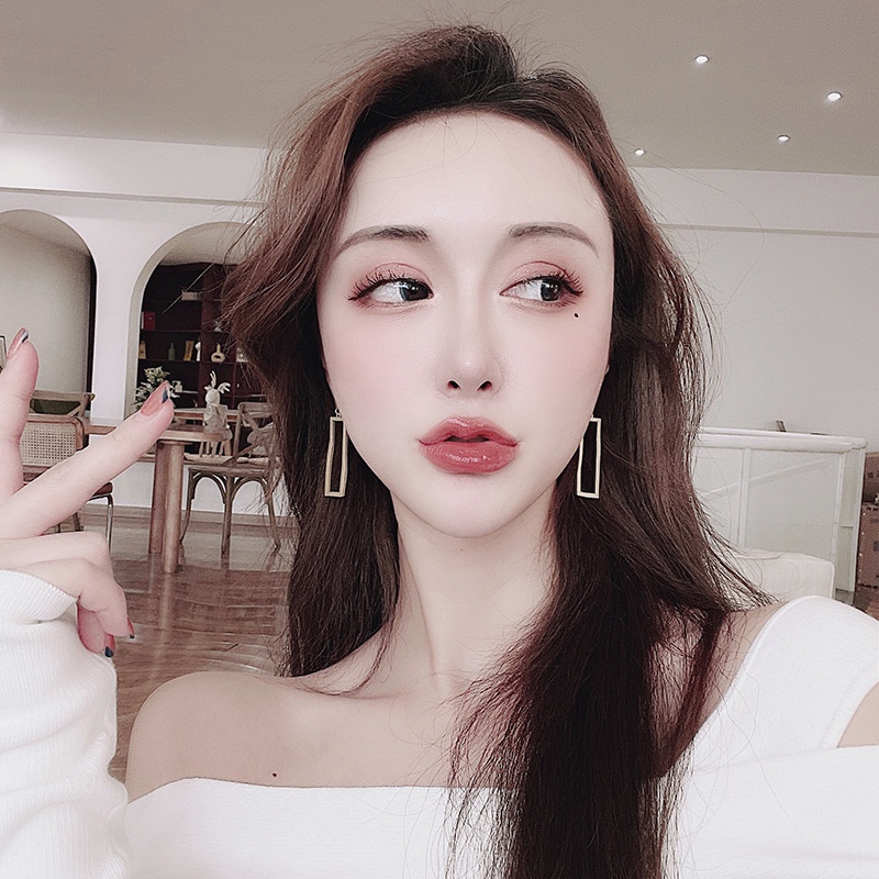 Khuyên tai kẹp không bấm lỗ chốt cố định K228 bằng hợp kim mạ vàng hình chữ nhật bigsize dáng midi Leous Accessories