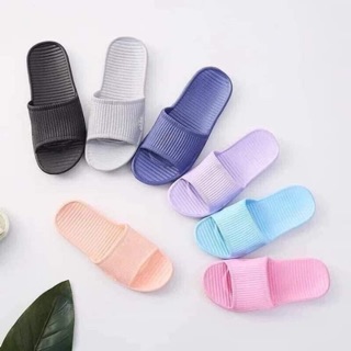 Dép nhựa dẻo thái