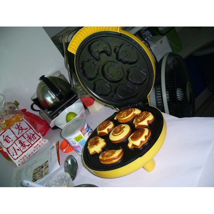 Máy Nướng Bánh, Máy Làm Bánh Hình Thú 7 Khuôn Magic Bullit dễ dàng nướng chính bánh với hình thù ngộ nghĩnh