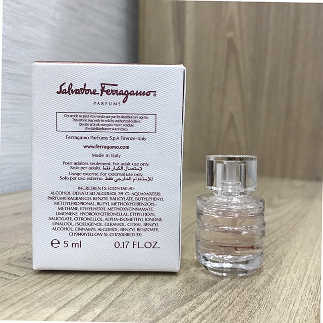 Nước hoa nữ Attimo L'eau Florale by Salvatore Ferragamo 5ml