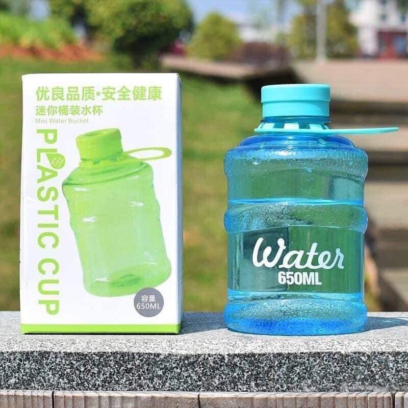 Bình nước nhựa Water 650 ml trong suốt tông màu pastel