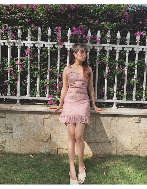 Váy hai dây họa tiết hoa hồng chất lụa - LOVI SHOP