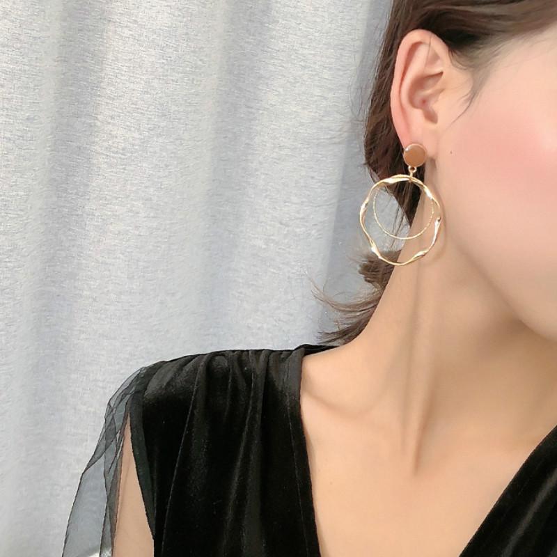 Bông Tai Khoen Tròn Lớn Phong Cách Hàn Quốc Sang Trọng