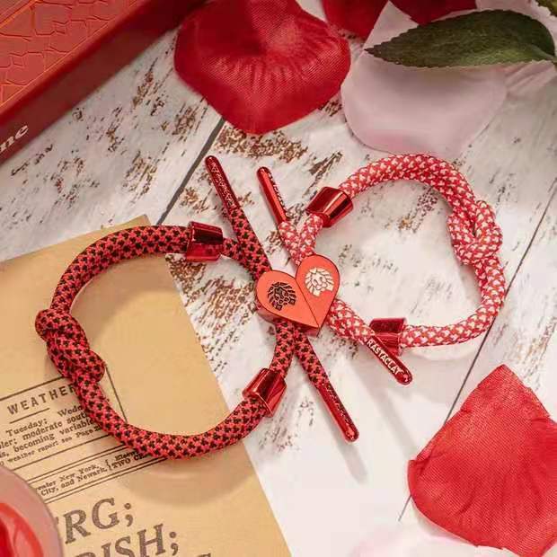 Vòng Tay Cặp Đôi Dạng Chuỗi Hình Sư Tử Màu Trắng Phiên Bản Giới Hạn Quà Tặng Ngày Lễ Tình Nhân