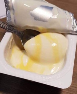 24 hộp VÁNG SỮA HOFF VỊ VANI ( DATE MỚI)