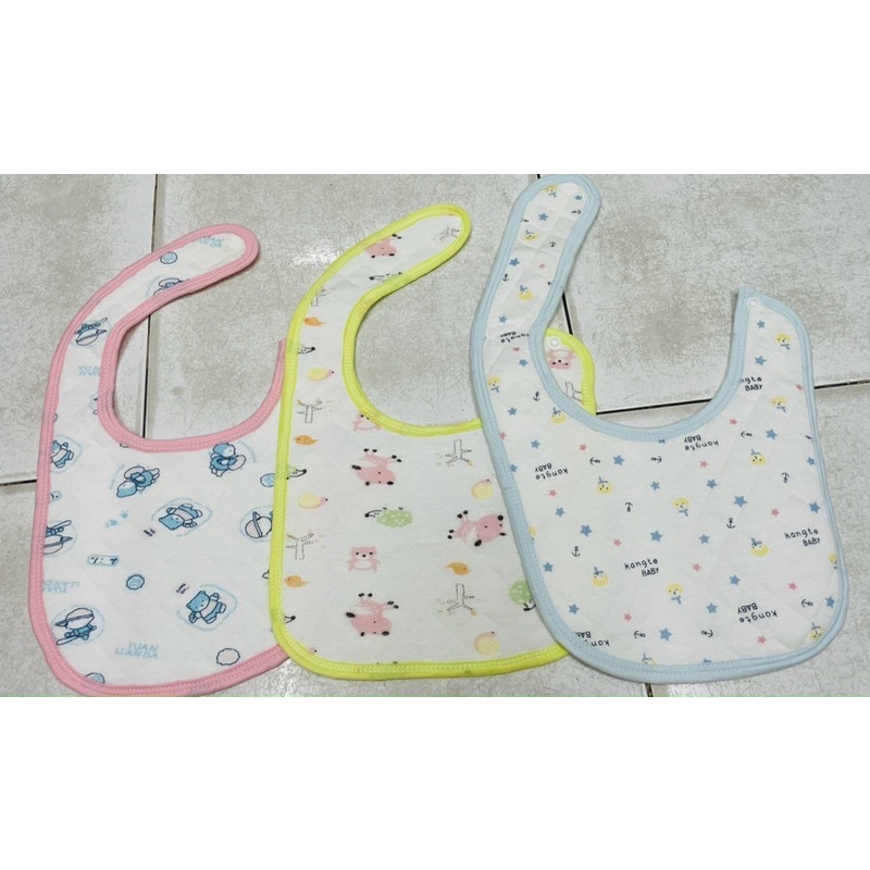 Yếm vuông cotton chống thấm cho bé