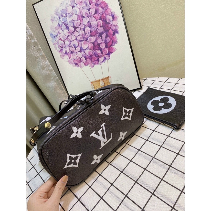 Túi Xách Nữ L.V - Túi Xách Công Sở Dây Rút Kèm Ví Hoa Fullbox