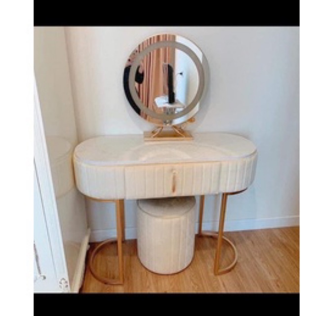 Bàn Trang Điểm Bọc Nỉ Gương Đèn Led