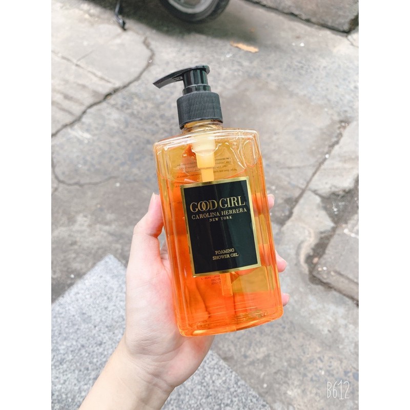 Sữa Tắm nước hoa Good Girl Carolina Hêra - 400ml