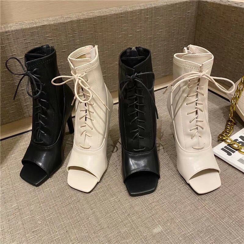 Boots hở mũi buộc dây khóa sau siêu chất gót nhọn