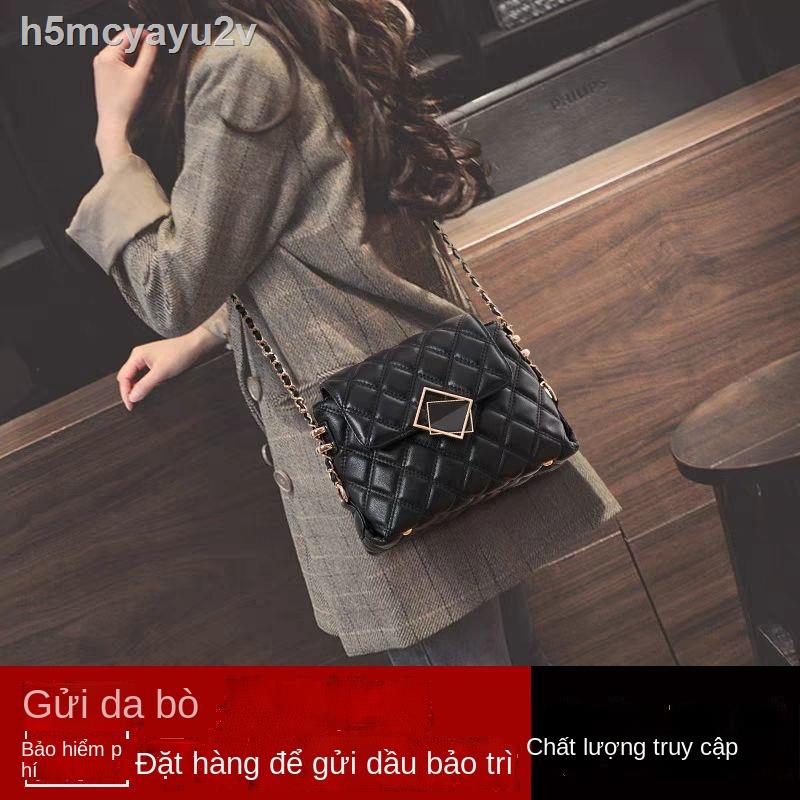 Túi xách nữ thời trang cao cấp 2021 da mới của phương tây tất cả các kết hợp phù với dây chuyền đeo vai