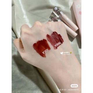SON KEM HOLD LIVE FLOWERS SAKURA