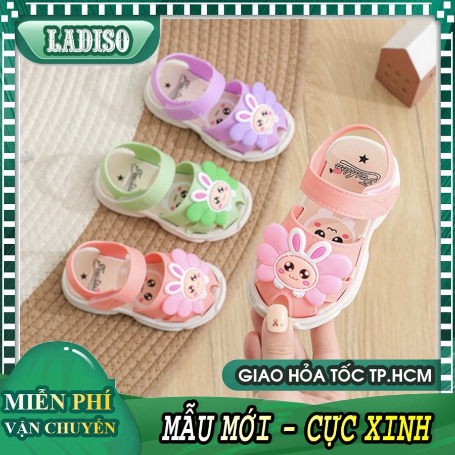 Giày bé gái hình thỏ LADISO cực dễ thương chất liệu mềm mại giúp bé đi rất êm chân và thoải mái TT402
