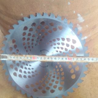 Lưỡi lắp máy phát cỏ ,  cắt cỏ ,  cắt cành , cây bắp , hàng rào