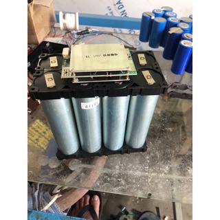 8cell pin 33140 và mạch bảo vệ 100avề tự lắp ráp