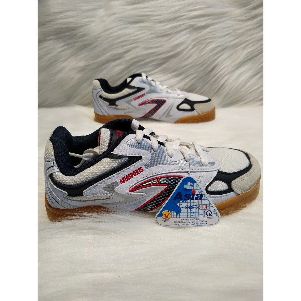 Giày câu  lông , bóng chuyền, chạy bộ  asia
