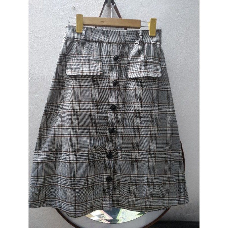 Chân váy kẻ caro cao cấp | BigBuy360 - bigbuy360.vn