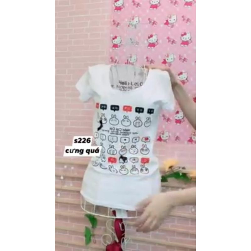 áo thun in họa tiết size S-M. S226