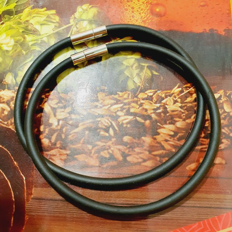 Vòng tay cao su khóa mạ inox
