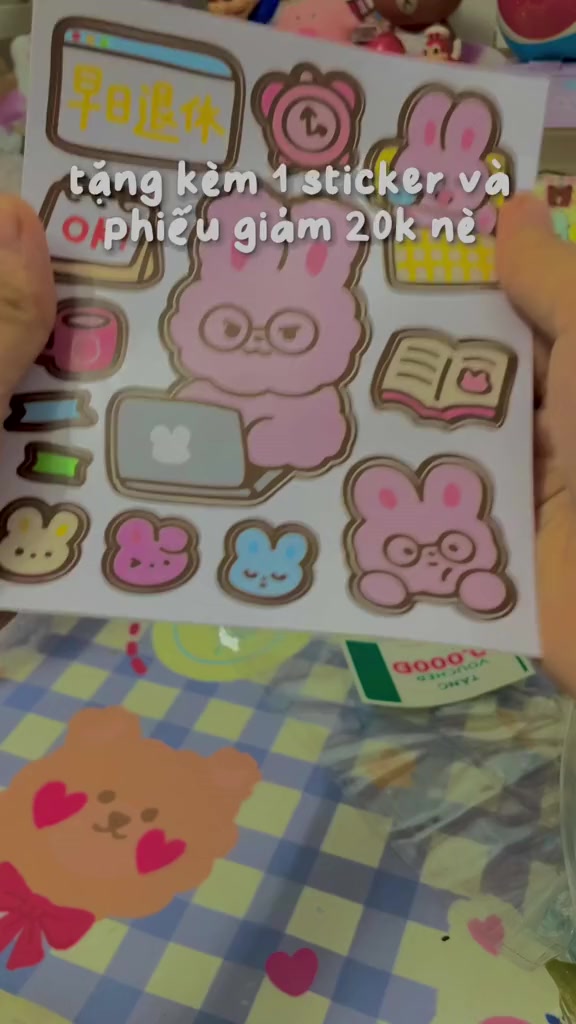 Ly uống nước nhựa trụ kim cương lấp lánh 700ml kèm ống hút nhựa PP mang nắp chống tràn có thể mang đi nhiều nơi | BigBuy360 - bigbuy360.vn