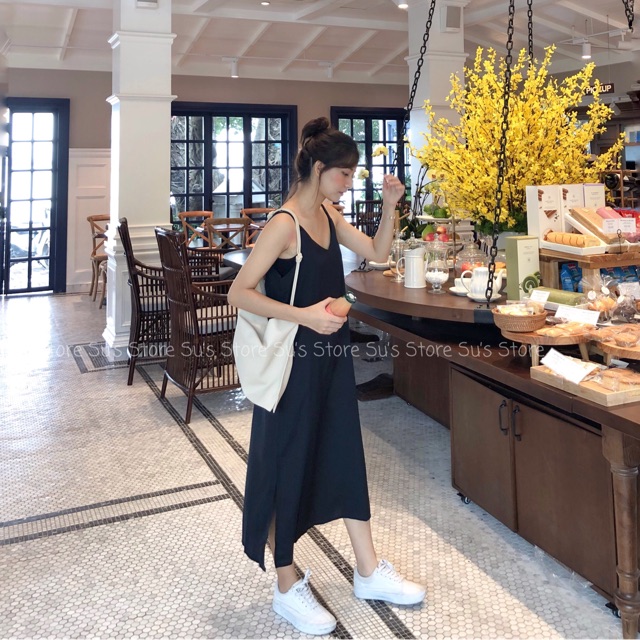 Váy 2 dây lụa trơn xẻ tà V315 SUSTORE