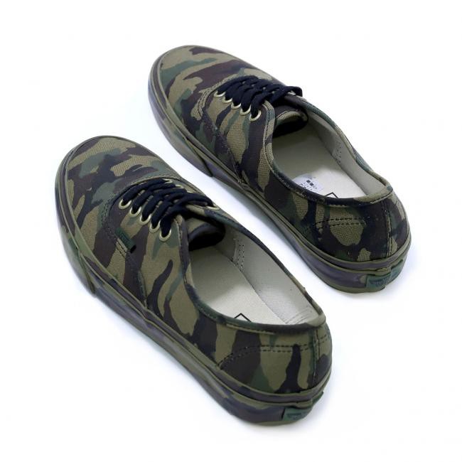 Giày sneaker Vans Authentic Classic Camo VN0A38EMOP3