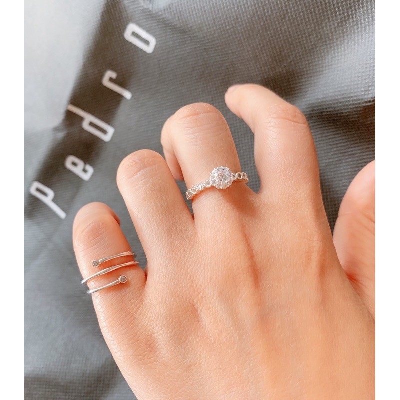 nhẫn bạc đốt trúc đeo ngón út dạng xoắn