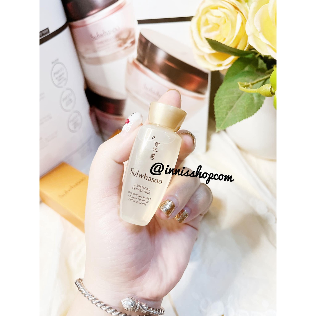 Nước hoa hồng cấp ẩm nâng cơ Sulwhasoo Essential Perfecting 15ml