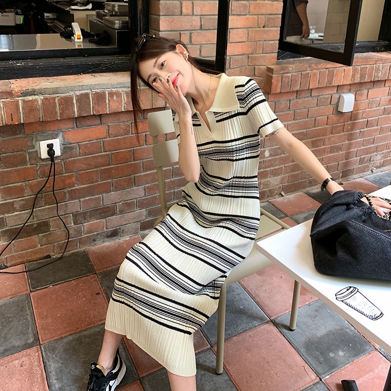 Đầm dệt kim IELGY ngắn tay họa tiết kẻ sọc kiểu hoài cổ thời trang cho nữ
