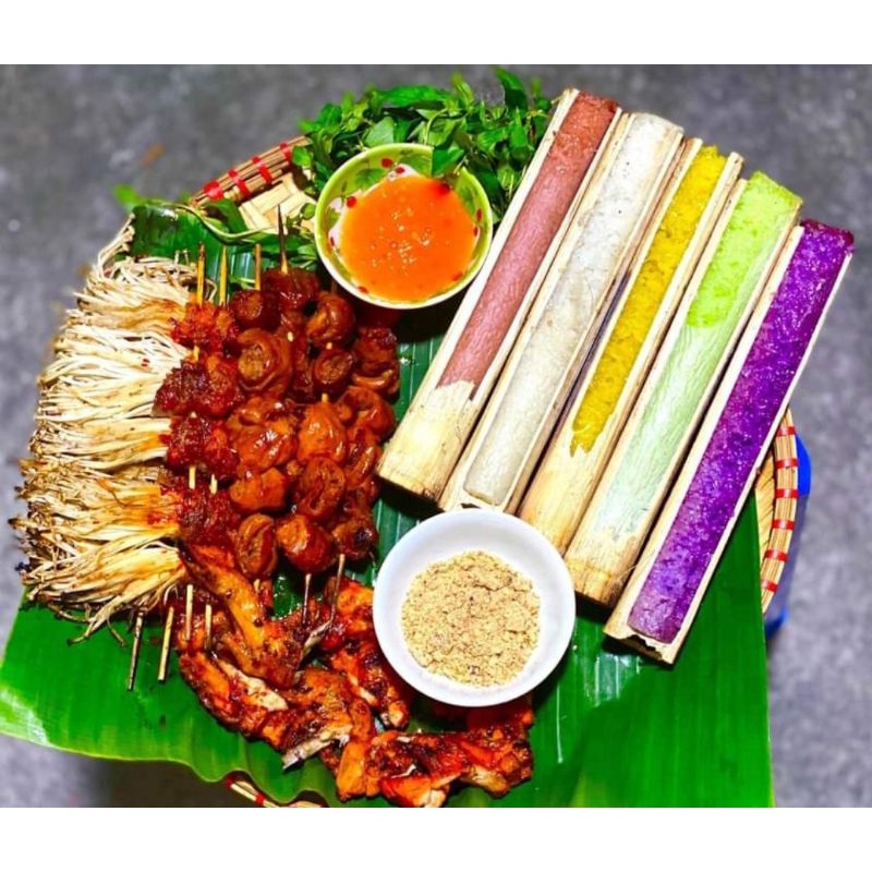 Cơm lam ống tre - đặc sản tây bắc