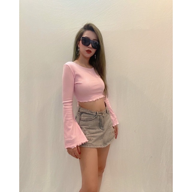 Áo croptop dài tay loe cột sau lưng vnxk