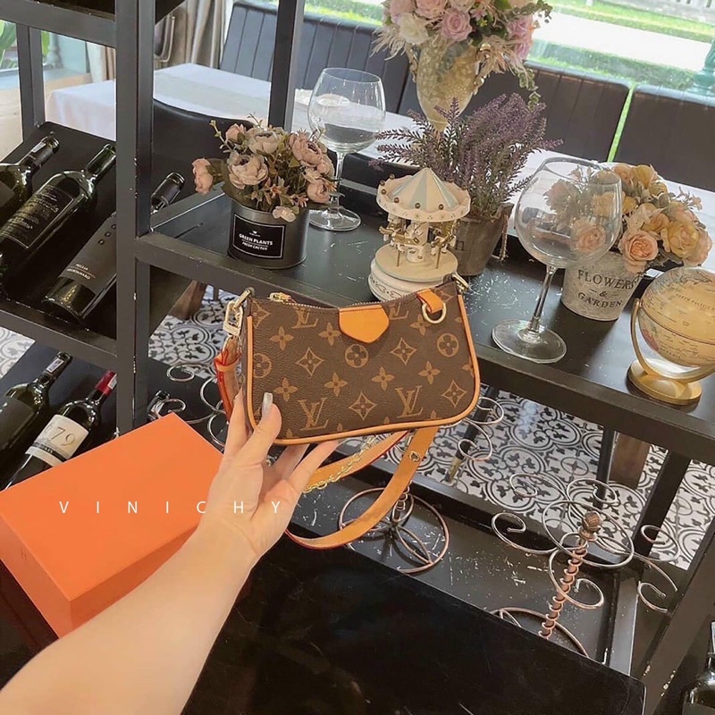 Túi Cặp Nách Họa Tiết Lv