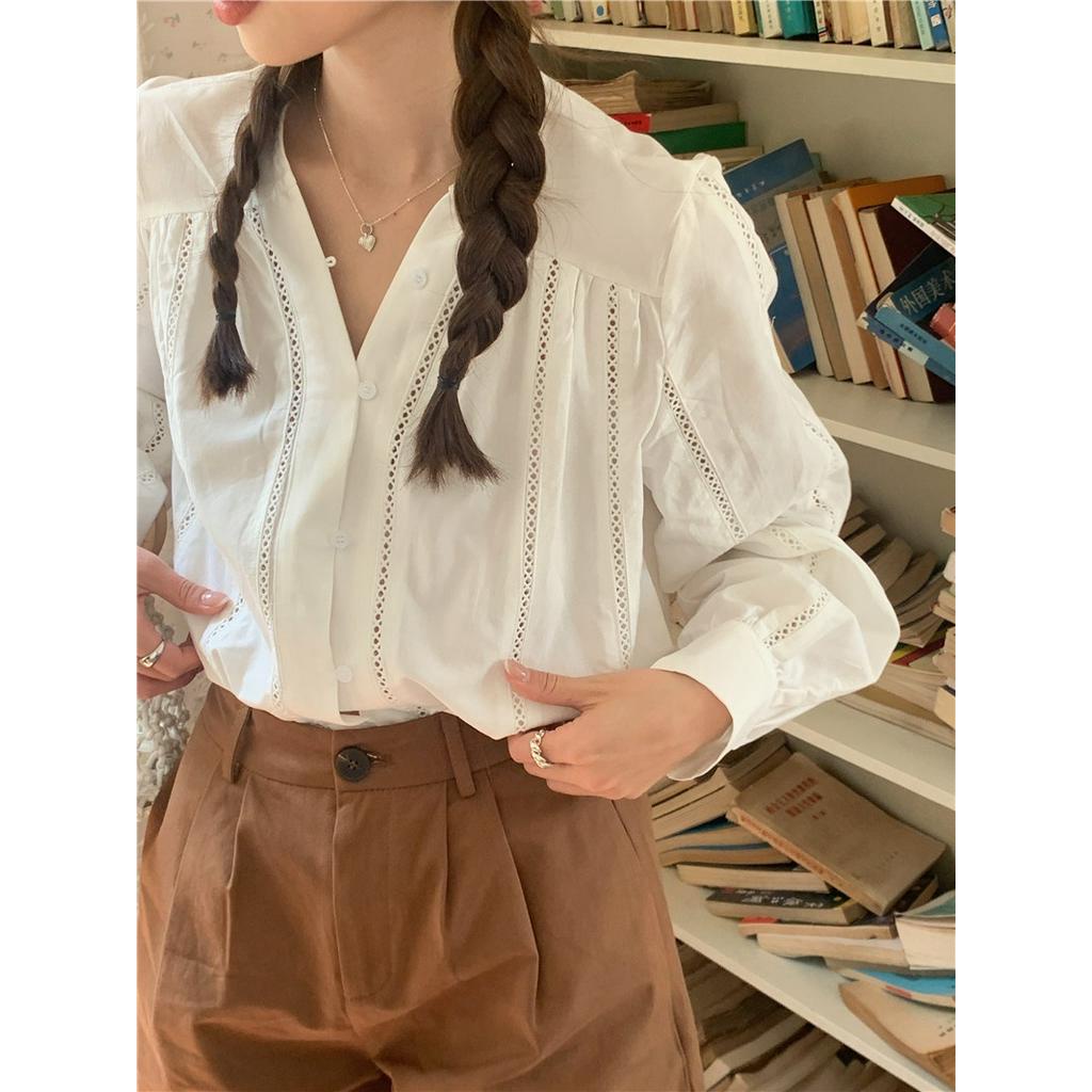 Áo Kiểu Tay Dài Cổ Chữ V Phối Ren Lỗ Màu Sắc Trơn Thời Trang 62063