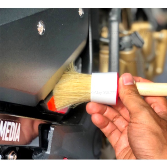 Bộ 5 cây cọ LÔNG HEO cán gỗ vệ sinh chi tiết dành cho oto xe máy rửa xe chi tiết detailing . DoChoiXeMay