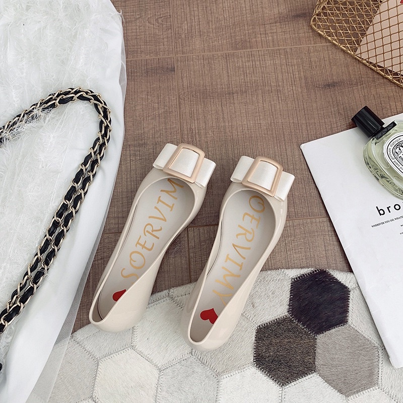 Giày búp bê khoá vuông nhựa dẻo mềm thơm Soervimy - Chọn lùi 1 size