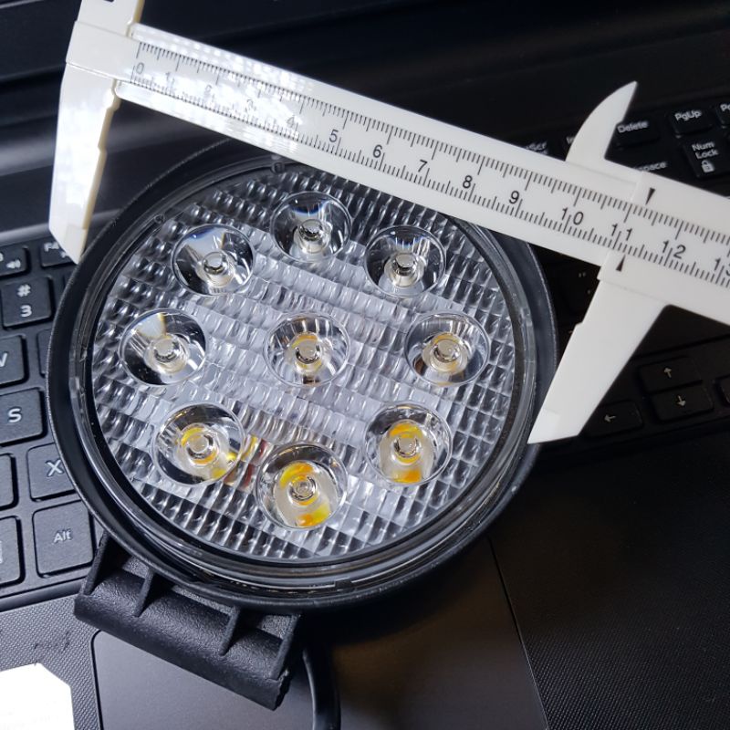Đèn trợ sáng 27W đèn led trợ sáng L9 có 9 hạt Led- 3 chế độ chuyển màu xe Ôtô, xe máy
