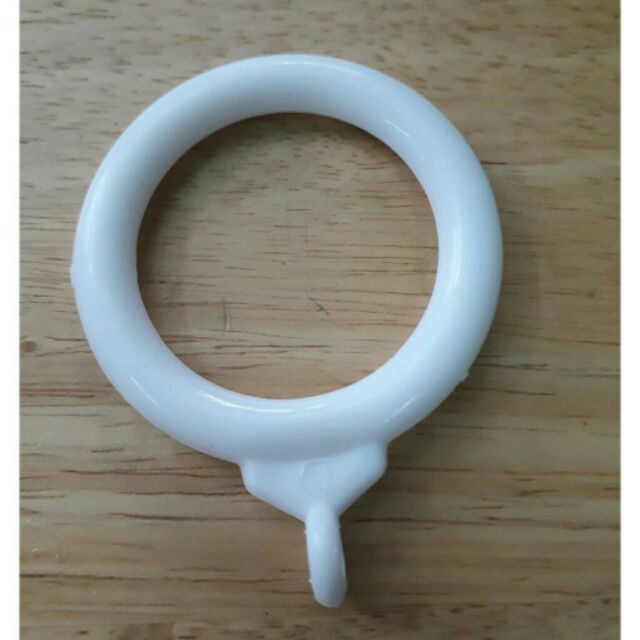 KHOEN TRÒN BALY NHỰA KÈM MÓC SẮT bịch 10 CÁI 15.000