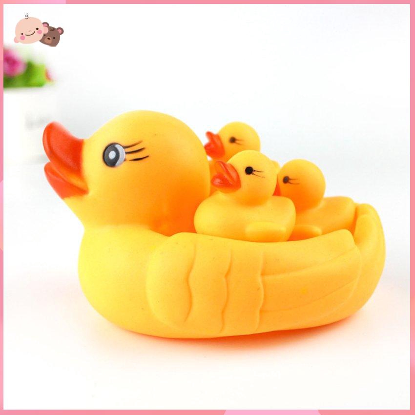 Đàn vịt thả bồn tắm phát nhạc 1 vịt mẹ 3 vịt con cho bé