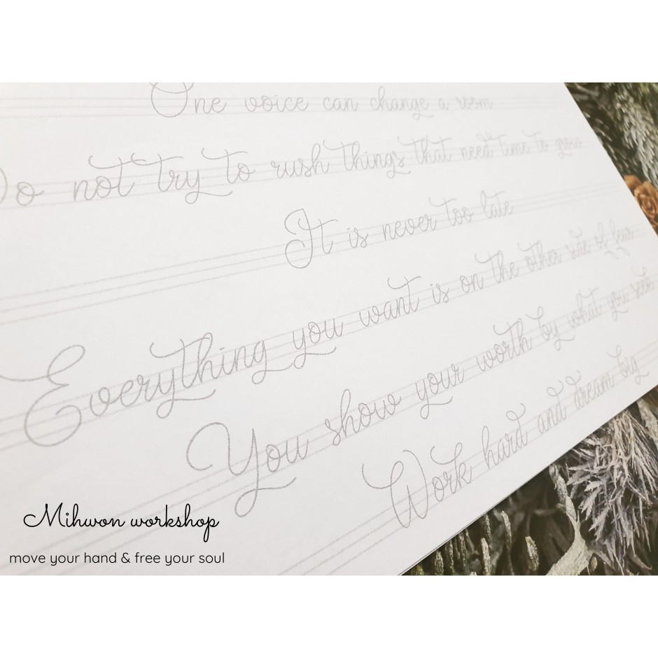 Tập 140 mẫu câu luyện viết CURSIVE CALLIGRAPHY dành cho bút bi, bút gel