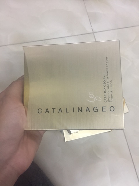 Sale 38% PHẤN PHỦ SIÊU MỊN GEO LAMY CATALINA GOLDEN PACT VÀNG