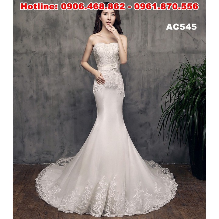 Áo cưới đuôi cá cúp ngực, thân ren sang trọng