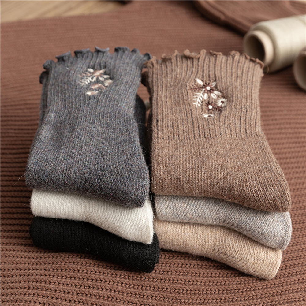 Tất chân cotton ngắn họa tiết sọc thêu họa tiết dễ thương dành cho nữ