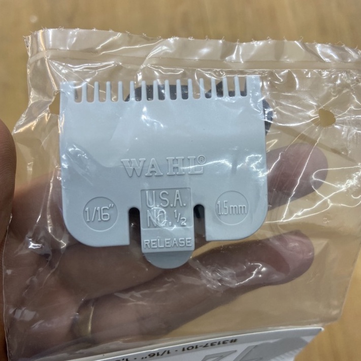 Cử nhựa tông đơ Wahl chính hãng 1.5mm