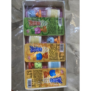 hộp 30 vỉ kẹo dẻo su cuộn kèm đồ chơi