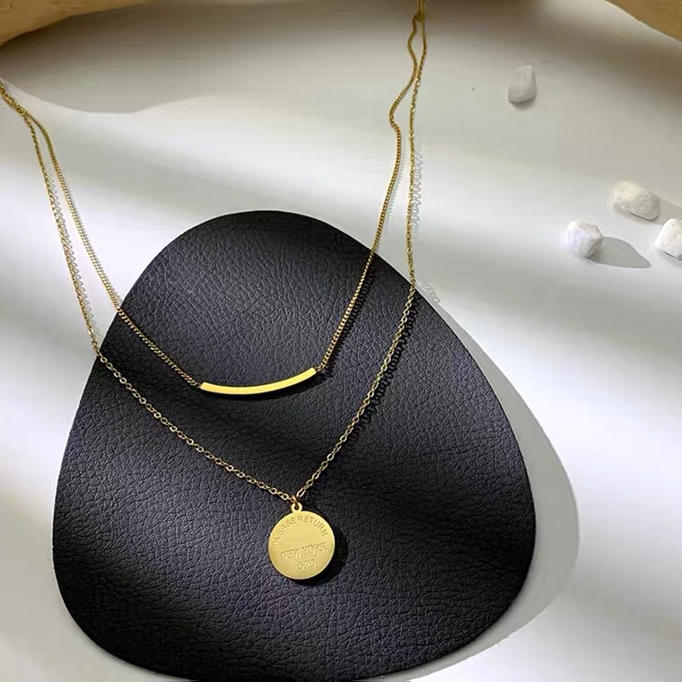 Dây chuyền hai lớp bằng thép titan mạ vàng 18k mặt hình tròn phẳng đơn giản thời trang