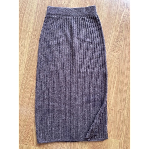 Chân váy 2hand chất len lông thỏ eo