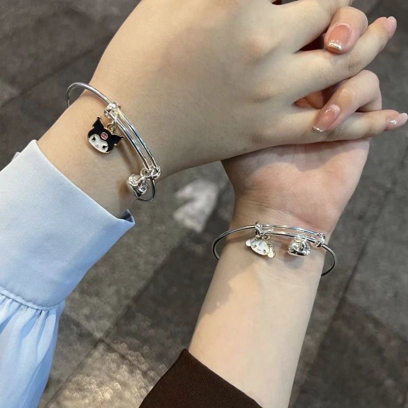 Vòng Tay Mặt Hình Chú Chó Hoạt Hình Đính Chuông Ngọc Lam Phong Cách Hàn Quốc