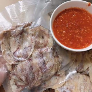 Mực câu lý sơn rất ngon và ngọt. 1/2 kg đc nhiều lắm ạ