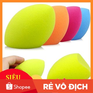 Bông Mút Tán Kem Nền Hình Oval (Giao Màu Ngẫu Nhiên)